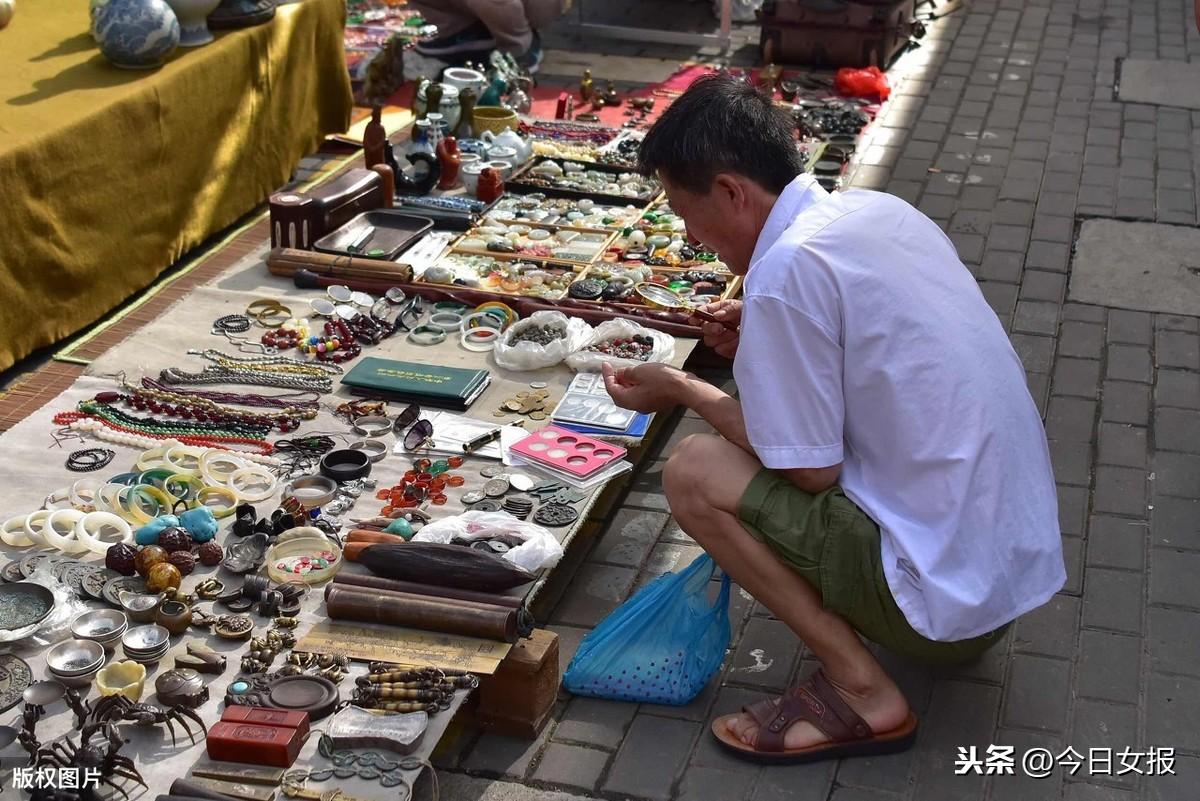 人口普查意外发现，小巷深处的神秘小店揭秘